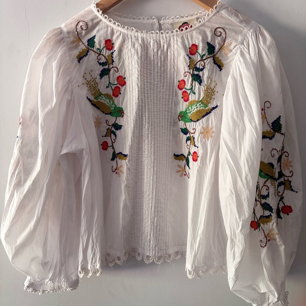 FARM Rio White Blouse with Colorful Embroidery